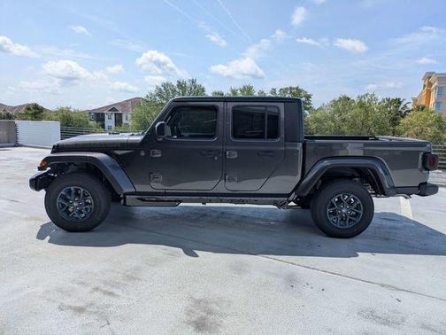 Granite Crystal Metallic Clearcoat 2026 Jeep Gladiator 85th Anniversary Edition