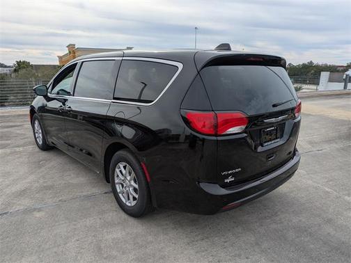 2026 Chrysler Voyager LX