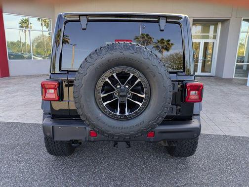Black Clearcoat 2026 Jeep Wrangler 4-Door Moab 392 4x4