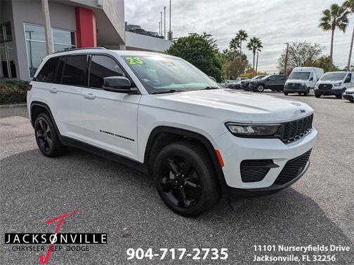 2023 Jeep Grand Cherokee Altitude