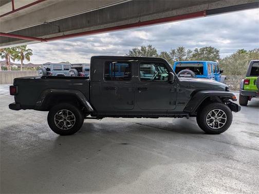 2026 Jeep Gladiator Sport S