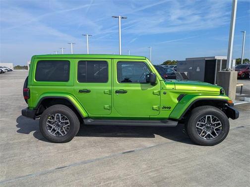 2026 Jeep Wrangler 4-Door Sahara 4x4