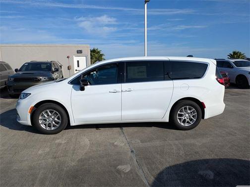 2026 Chrysler Pacifica L