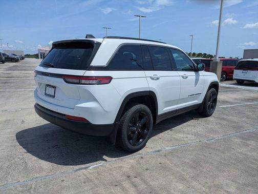 Bright White 2026 Jeep Grand Cherokee Limited