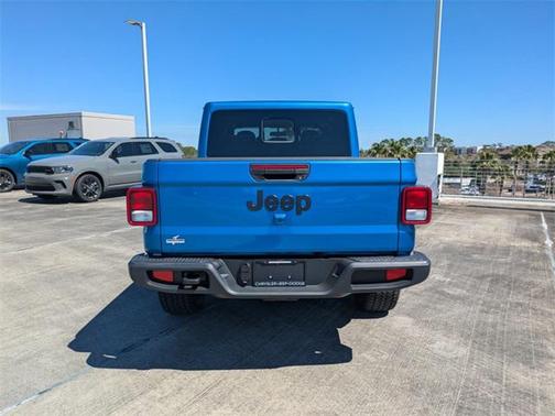 2025 Jeep Gladiator Nighthawk