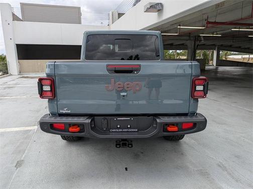 2025 Jeep Gladiator Mojave X