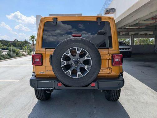 Goldilocks 2026 Jeep Wrangler 4-Door Sahara 4x4