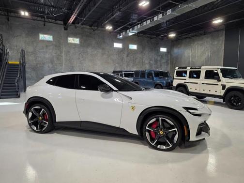 2025 Ferrari Purosangue Bianco Cervino