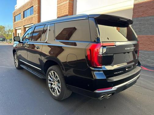 Onyx Black 2025 GMC Yukon XL Denali