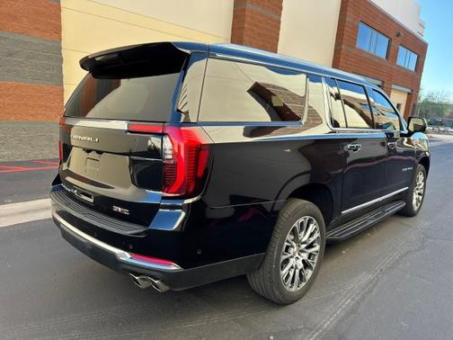 Onyx Black 2025 GMC Yukon XL Denali