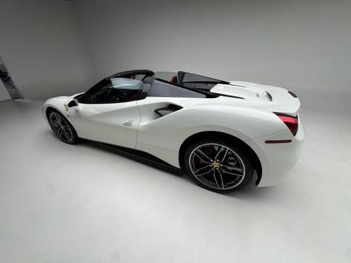 2017 Ferrari 488 Spider Base