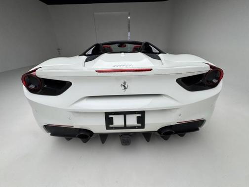 2017 Ferrari 488 Spider Base