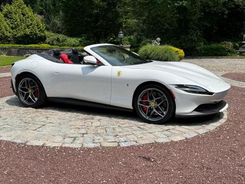 2025 Ferrari Roma Spider