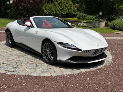 2025 Ferrari Roma Spider