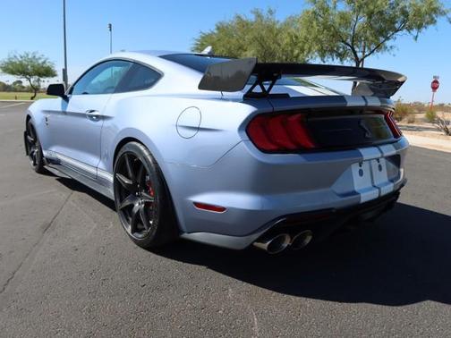 2022 Ford Shelby GT500 Base