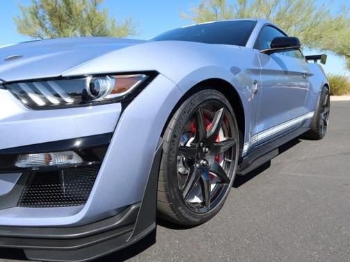 2022 Ford Shelby GT500 Base
