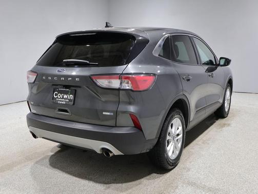 MAGNETIC METALLIC 2020 Ford Escape SE