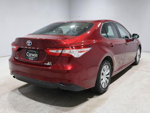 2018 Toyota Camry Hybrid LE