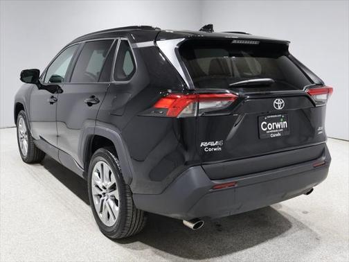 2022 Toyota RAV4 XLE Premium