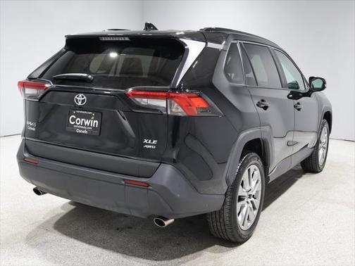 2022 Toyota RAV4 XLE Premium