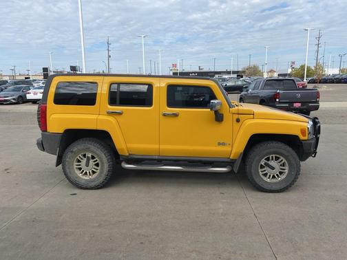 2006 Hummer H3 Base
