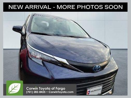 2024 Toyota Sienna XLE