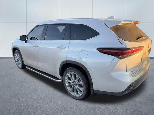 2024 Toyota Highlander Limited