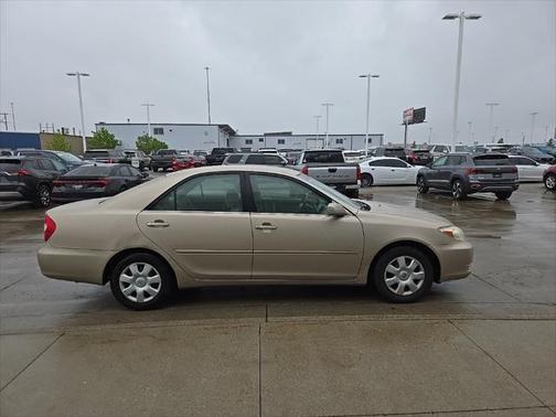 2002 Toyota Camry LE