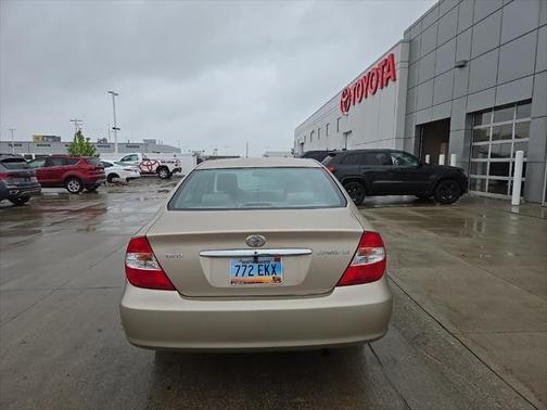 2002 Toyota Camry LE