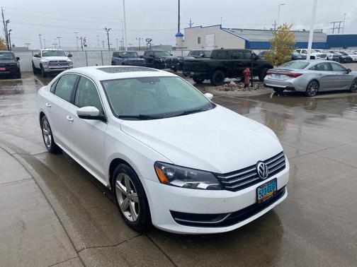 2013 Volkswagen Passat 2.5 SE
