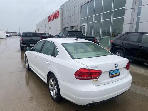 2013 Volkswagen Passat 2.5 SE
