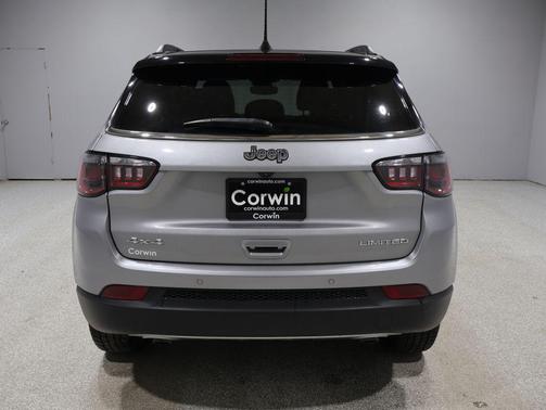 Billet Silver Metallic Clearcoat 2023 Jeep Compass Limited
