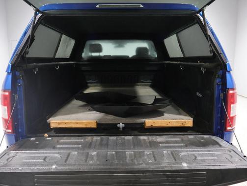 LIGHTNING BLUE 2018 Ford F-150 XL
