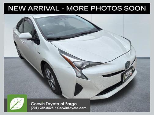 Blizzard Pearl 2018 Toyota Prius Two
