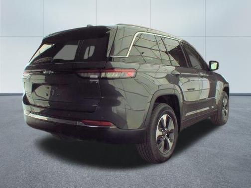 2022 Jeep Grand Cherokee 4xe Base