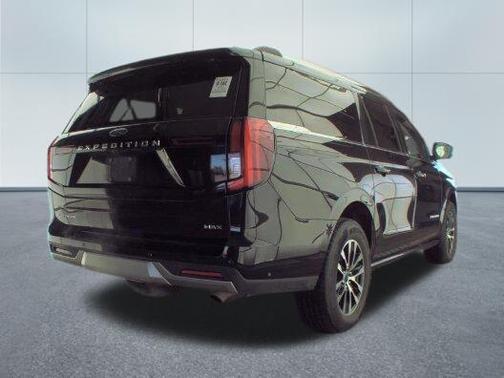 AGATE BLACK METALLIC 2025 Ford Expedition Max Platinum