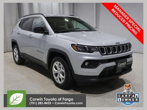 Silver Zynith Metallic Clearcoat 2024 Jeep Compass Latitude