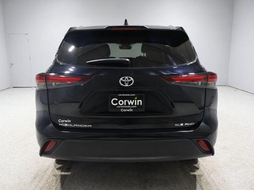 2024 Toyota Highlander XLE