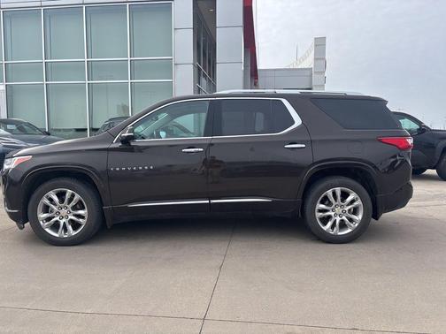 Sable Brown Metallic 2018 Chevrolet Traverse High Country