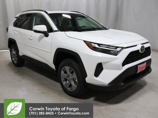 Ice Cap 2024 Toyota RAV4 XLE