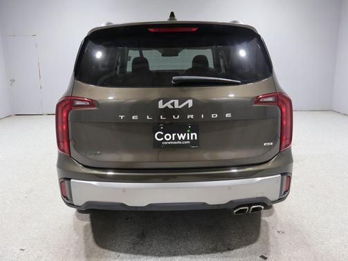 Dark Moss 2025 Kia Telluride S