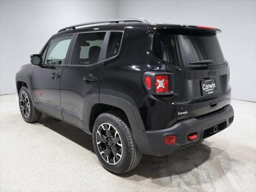 2023 Jeep Renegade Trailhawk