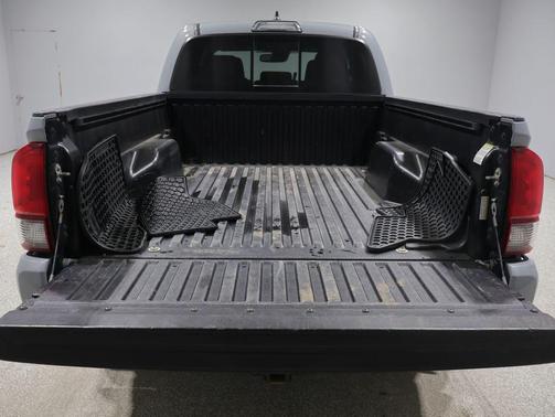 Cement Grey Metallic 2019 Toyota Tacoma SR5