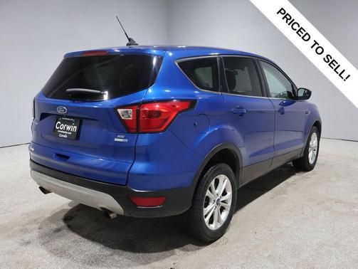 Lightning Blue 2019 Ford Escape SE