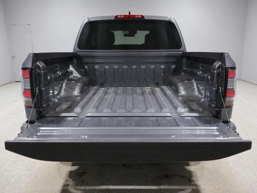 Gun Metallic 2024 Nissan Frontier SV