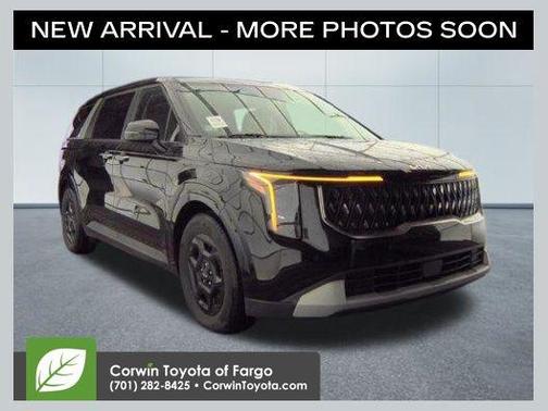 Aurora Black Pearl 2025 Kia Carnival LXS