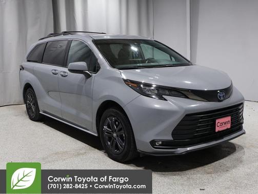 2024 Toyota Sienna Woodland Edition