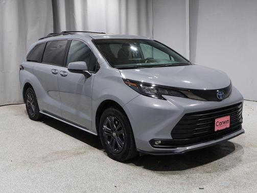 2024 Toyota Sienna Woodland Edition