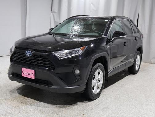 2021 Toyota RAV4 Hybrid XLE