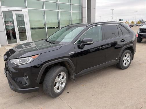 2021 Toyota RAV4 Hybrid XLE